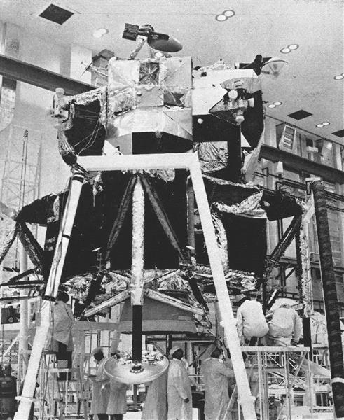 Sequence Shows Apollo Vertical Assembly, Page:  - April 14, 1969 | Aviation Week